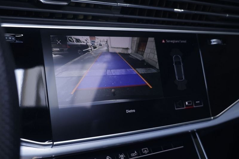 Audi Q8 2018