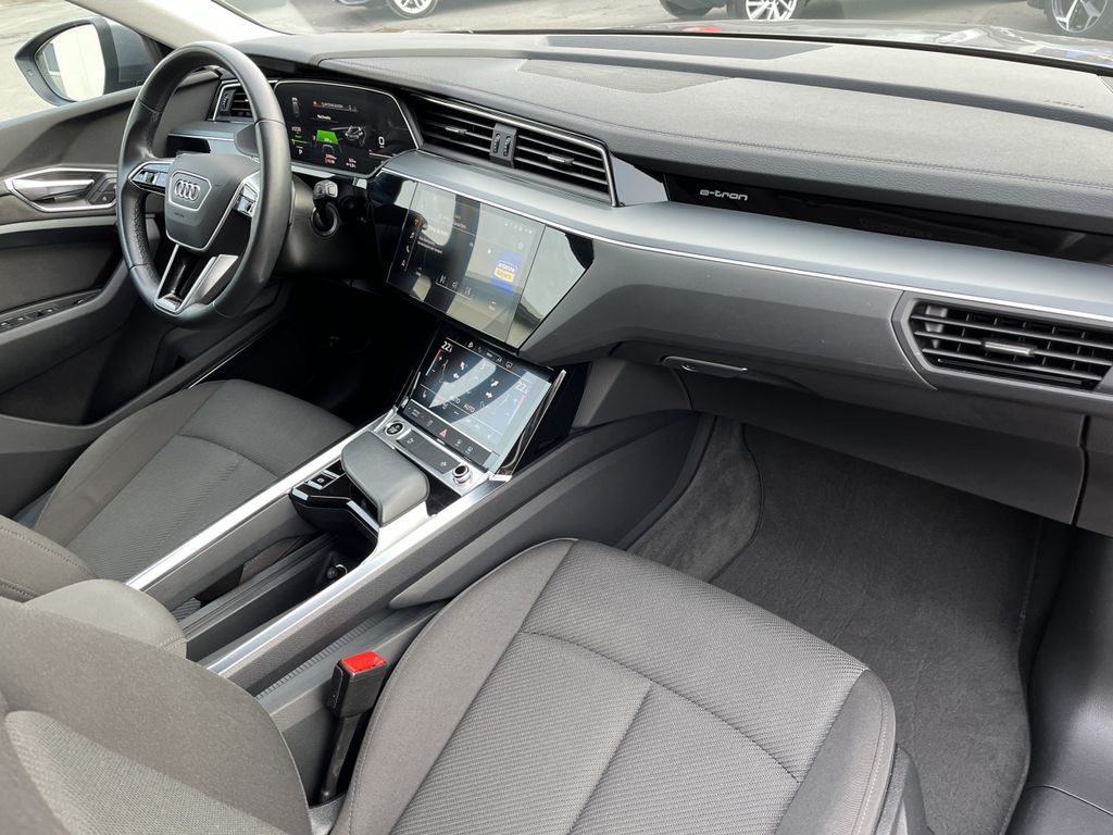 Audi e-tron 2022