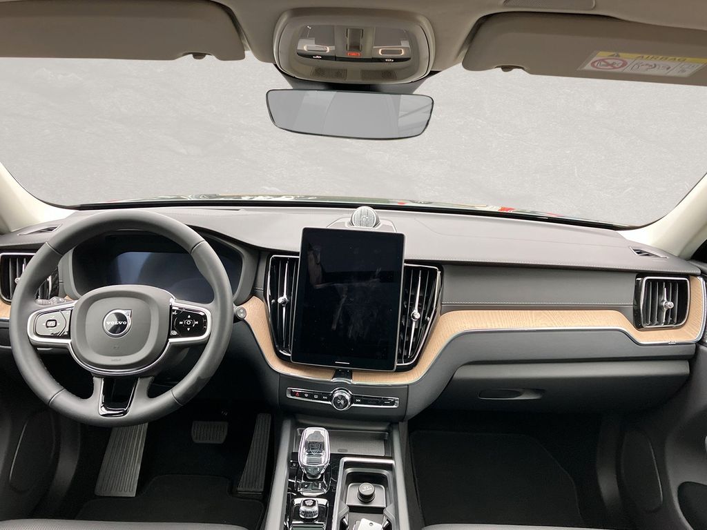 Volvo XC60 2025
