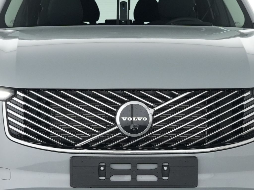 Volvo XC90 2025