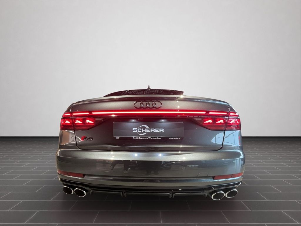 Audi S8 2025