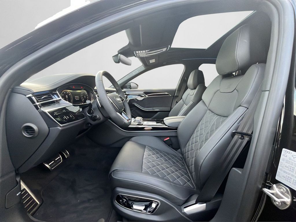Audi A8 2025