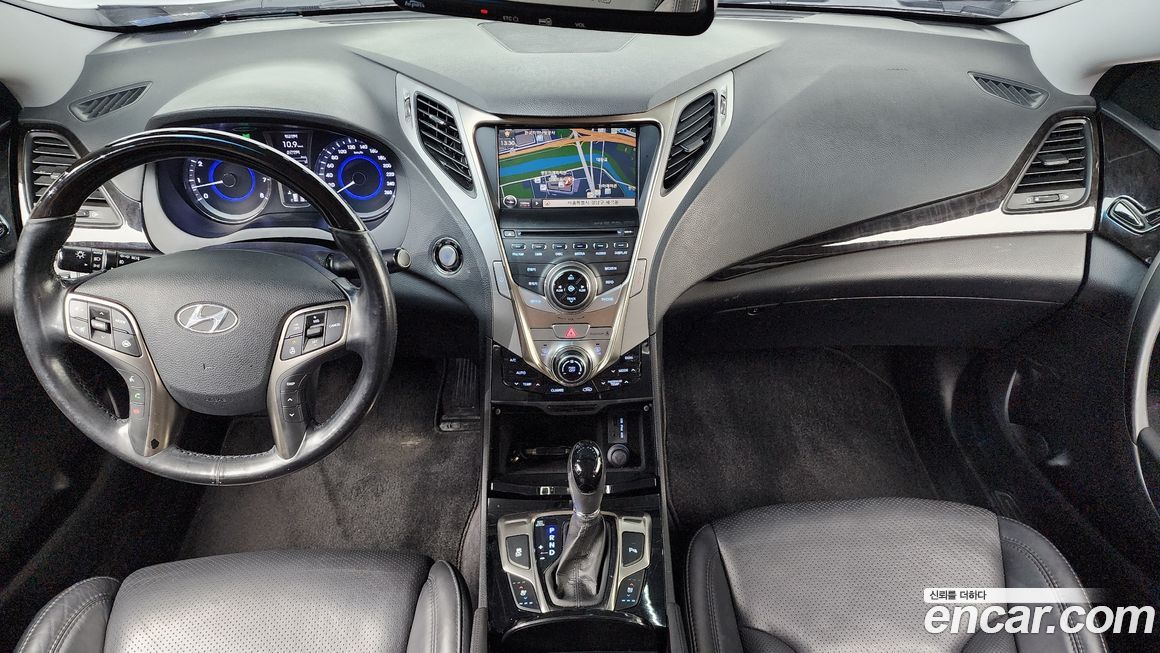 Hyundai Grandeur 2012