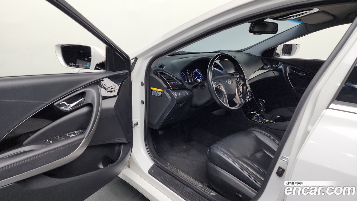 Hyundai Grandeur 2012