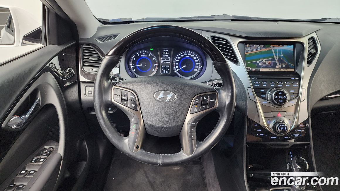 Hyundai Grandeur 2012