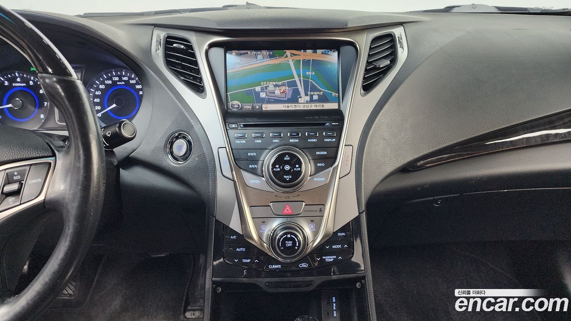 Hyundai Grandeur 2012