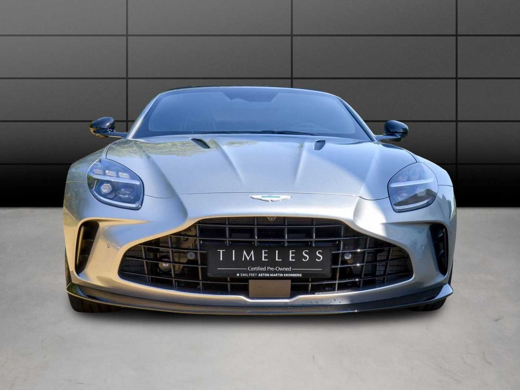 Aston Martin V8 Vantage 2025