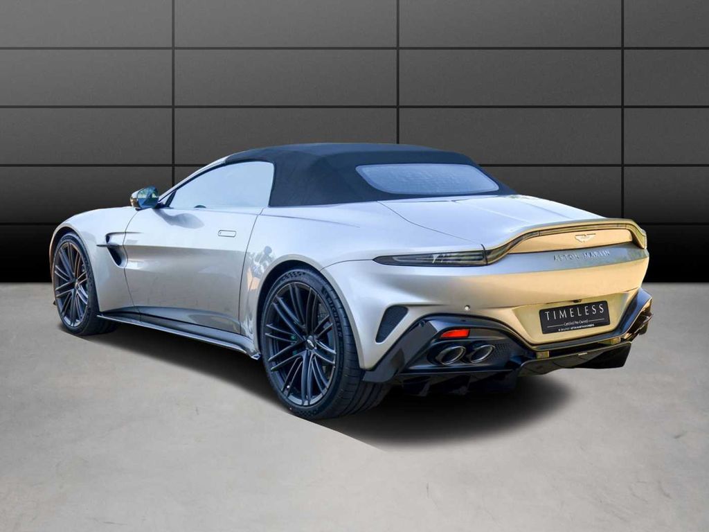 Aston Martin V8 Vantage 2025
