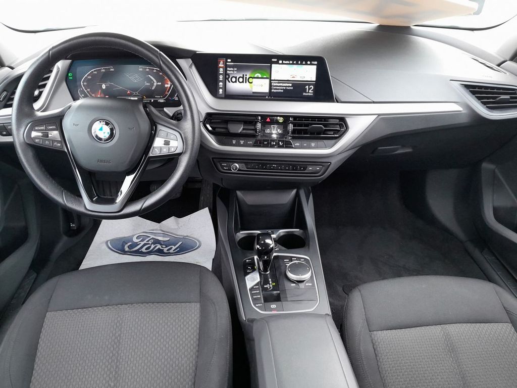 BMW 116 2023