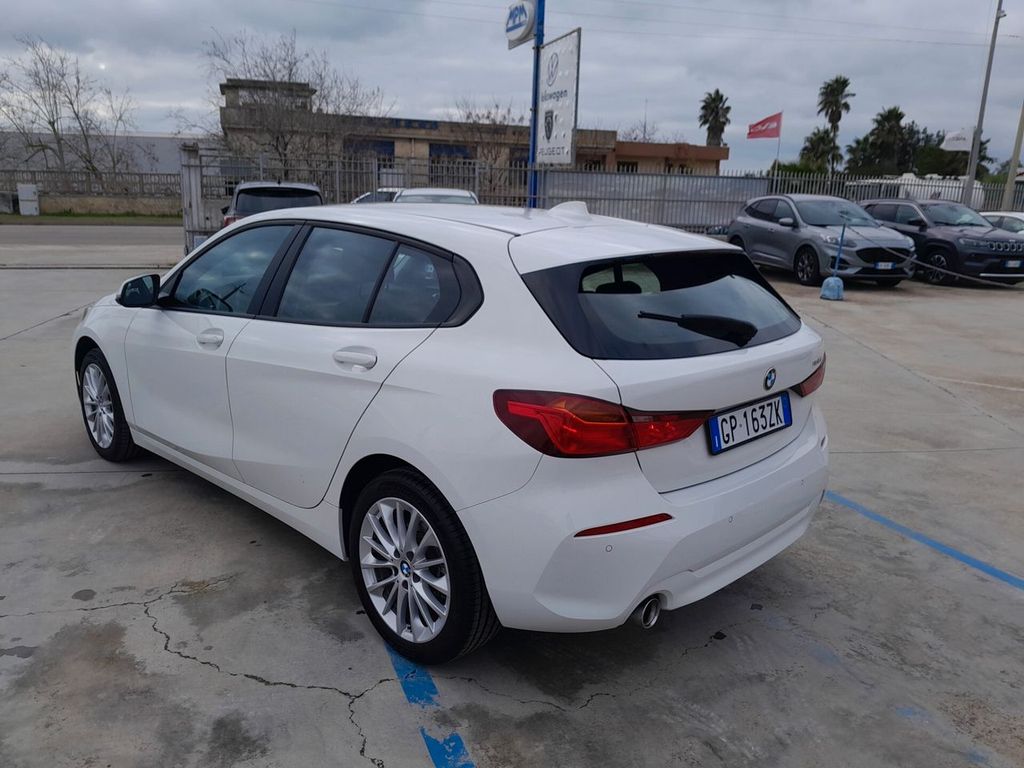 BMW 116 2023