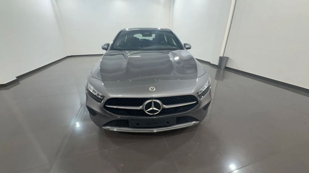 Mercedes-Benz A 180 2024