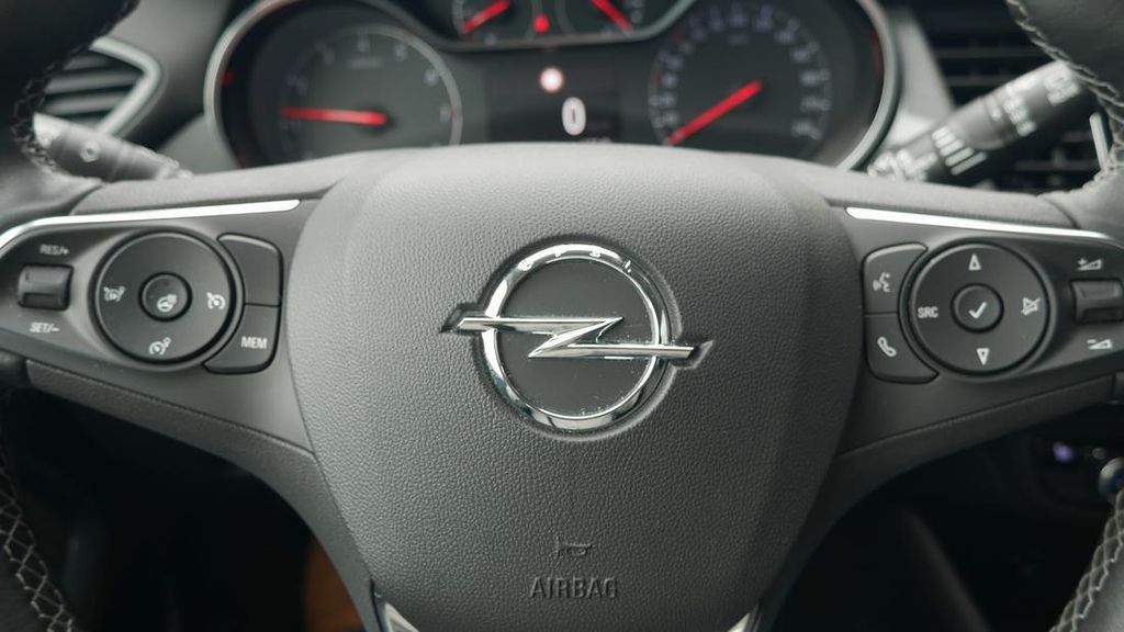 Opel Crossland (X) 2024