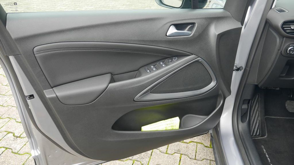 Opel Crossland (X) 2024