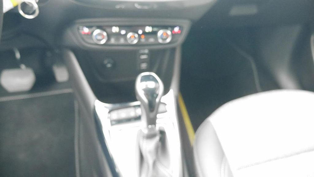 Opel Crossland (X) 2024