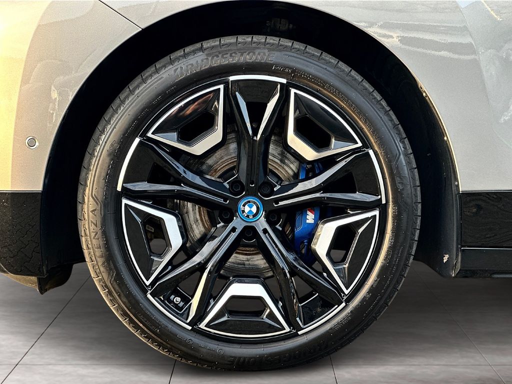 BMW iX 2023
