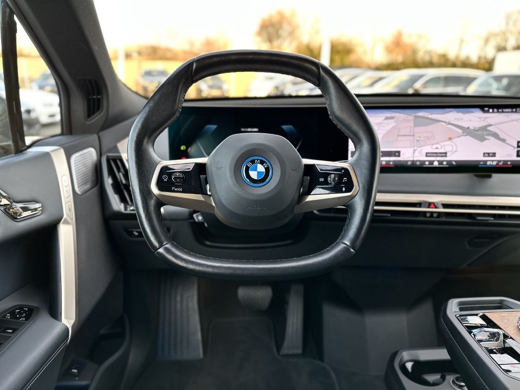 BMW iX 2023
