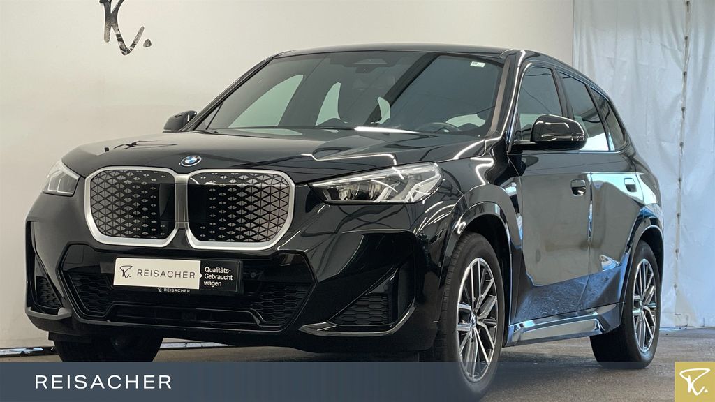 BMW iX1 2023