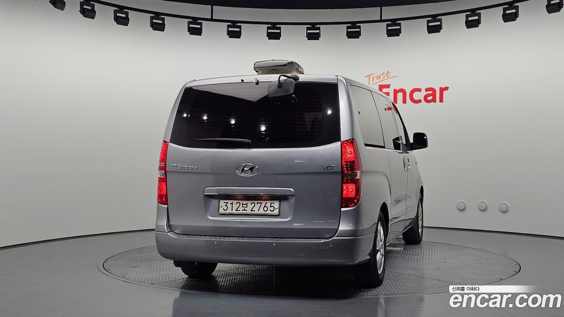 Hyundai Starex 2019