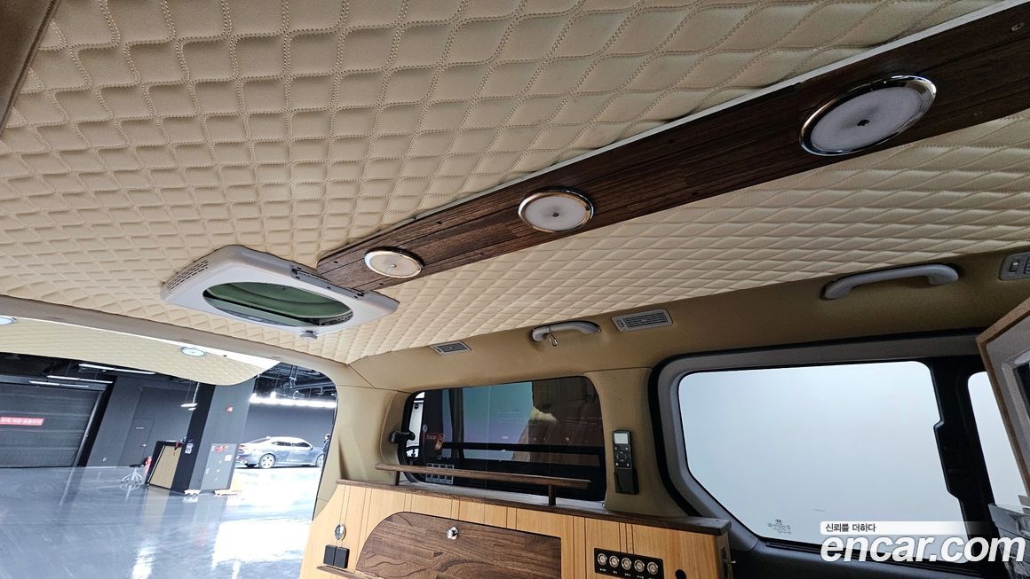 Hyundai Starex 2019
