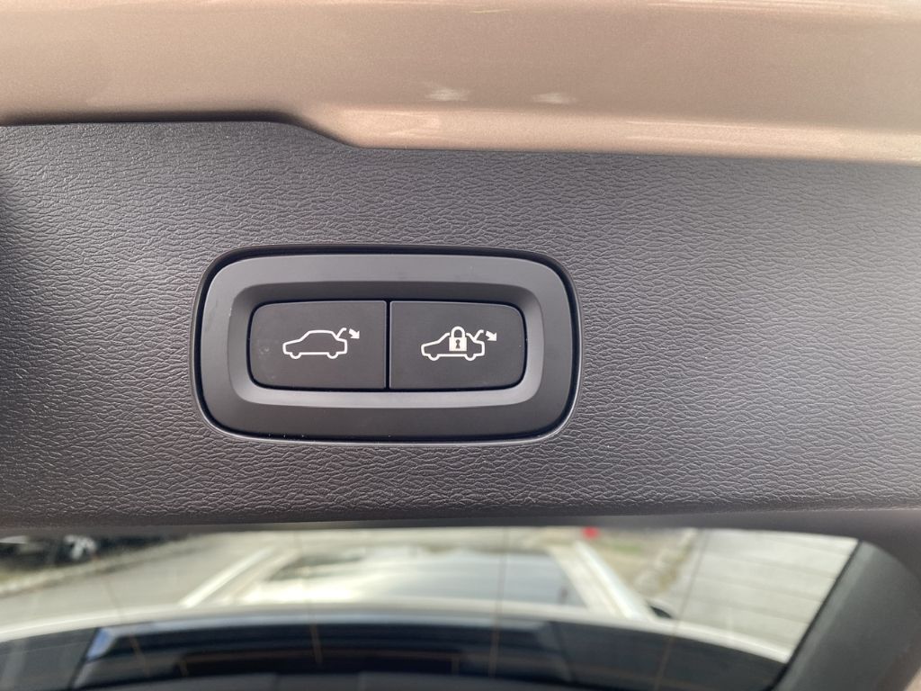 Volvo V60 Cross Country 2023