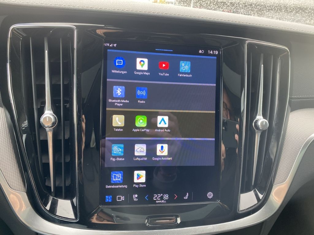 Volvo V60 Cross Country 2023