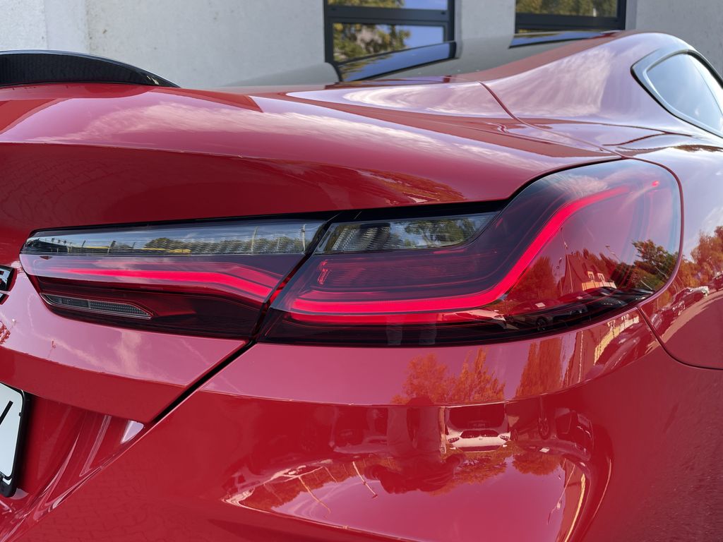 BMW M8 2025