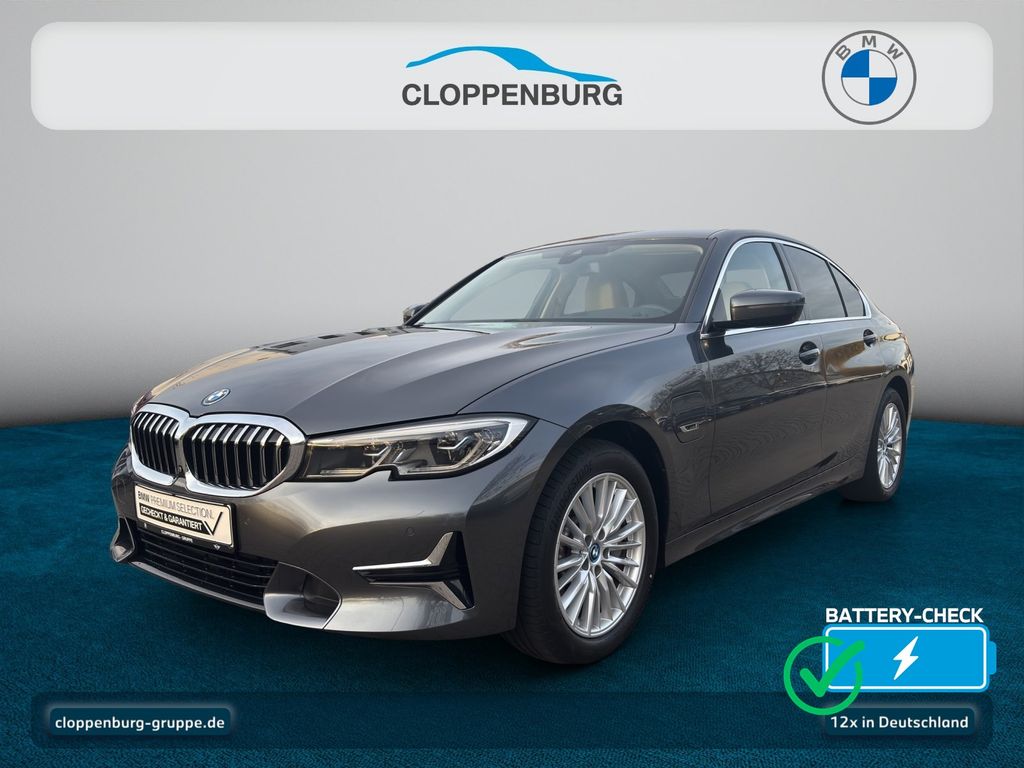 BMW 330 2022