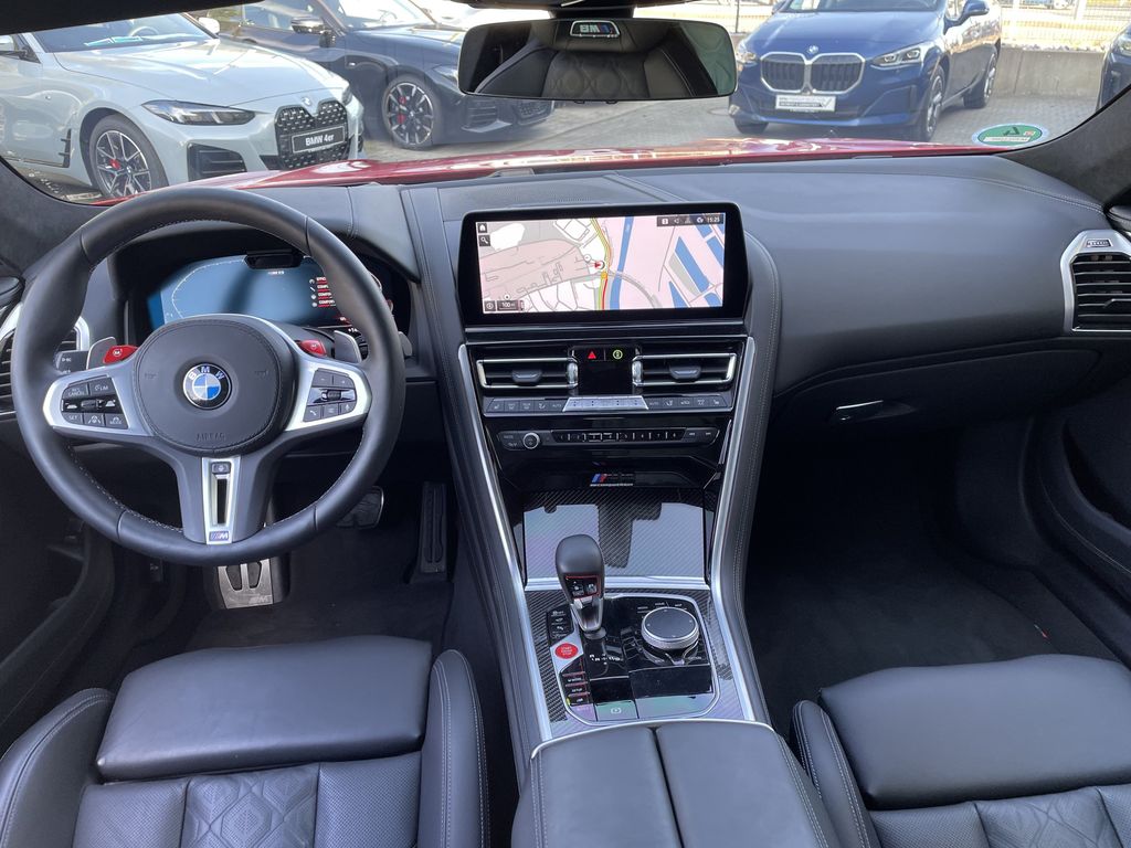 BMW M8 2025