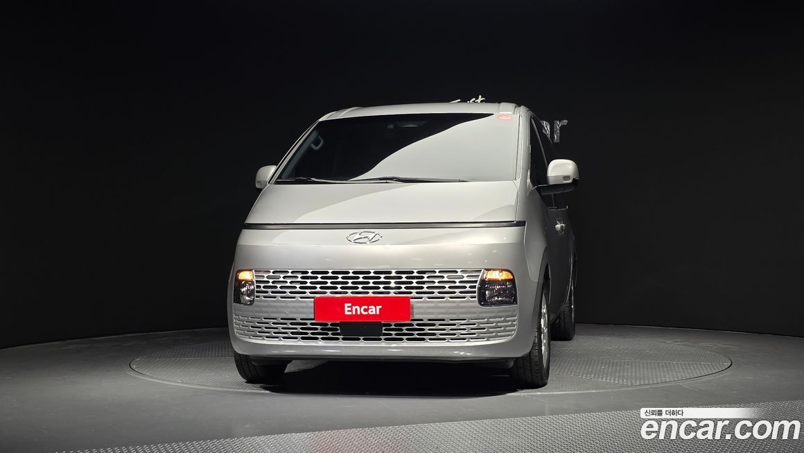 Hyundai Staria 2023