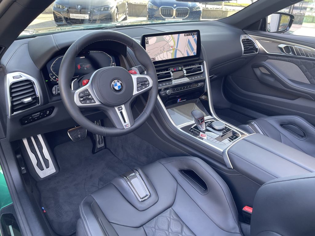 BMW M8 2025