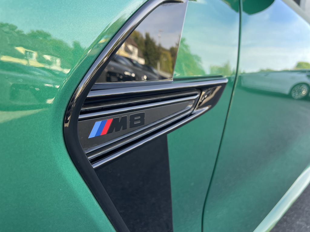 BMW M8 2025