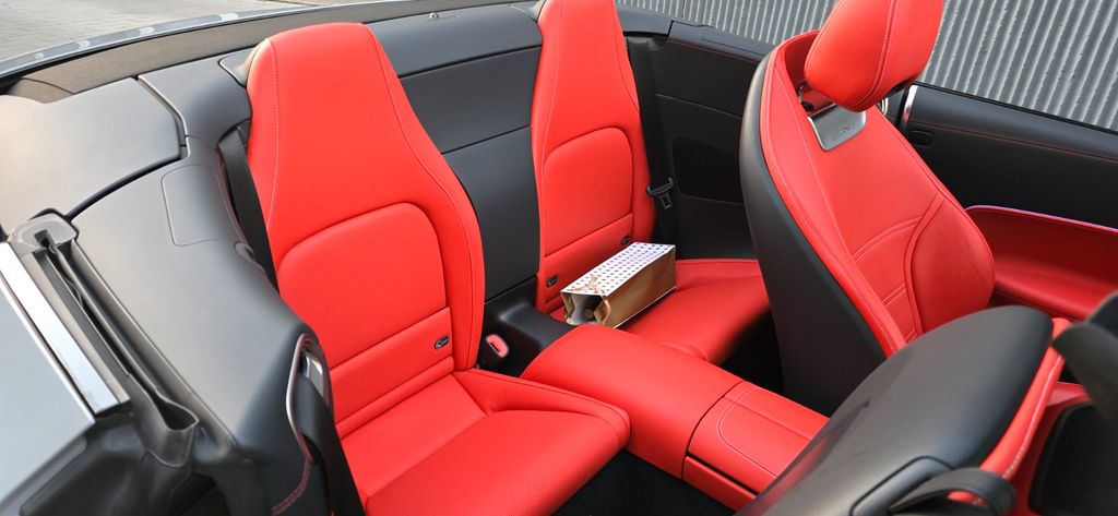 Mercedes-Benz SL 43 AMG 2024