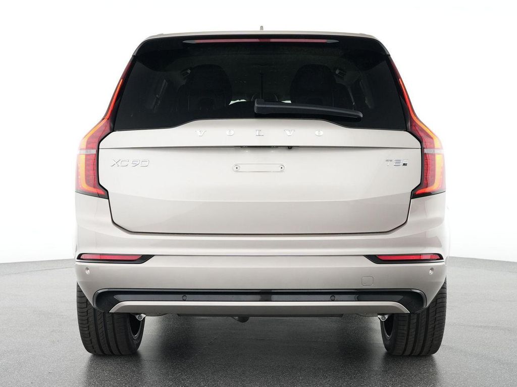 Volvo XC90 2025