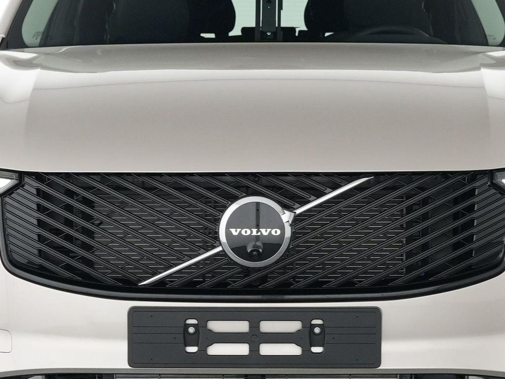 Volvo XC90 2025