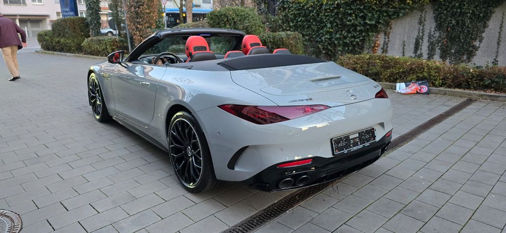 Mercedes-Benz SL 43 AMG 2024