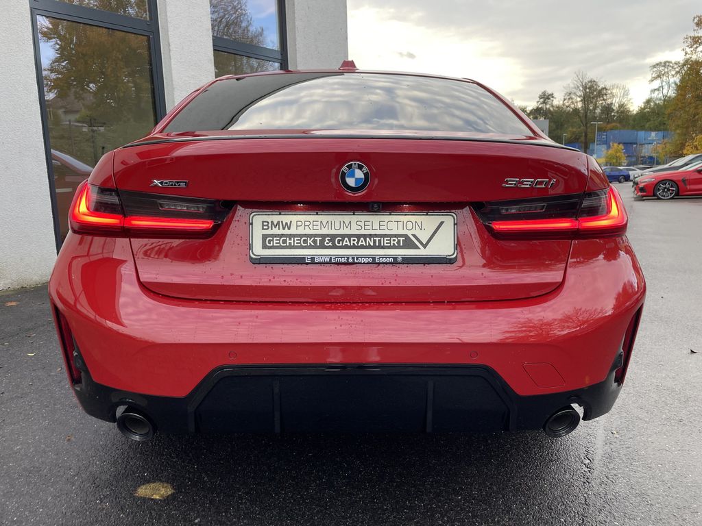 BMW 330 2024