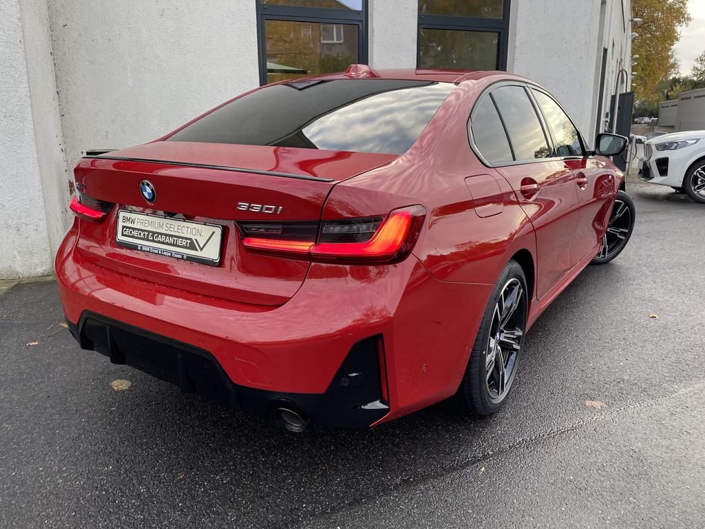 BMW 330 2024