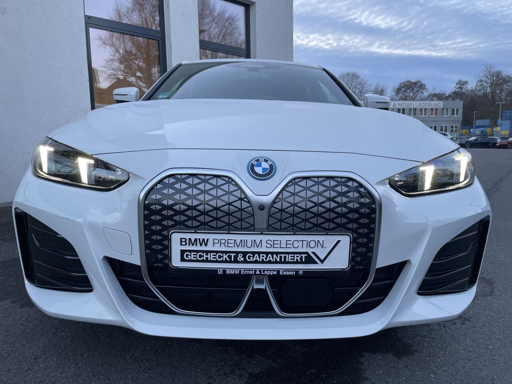 BMW i4 2025