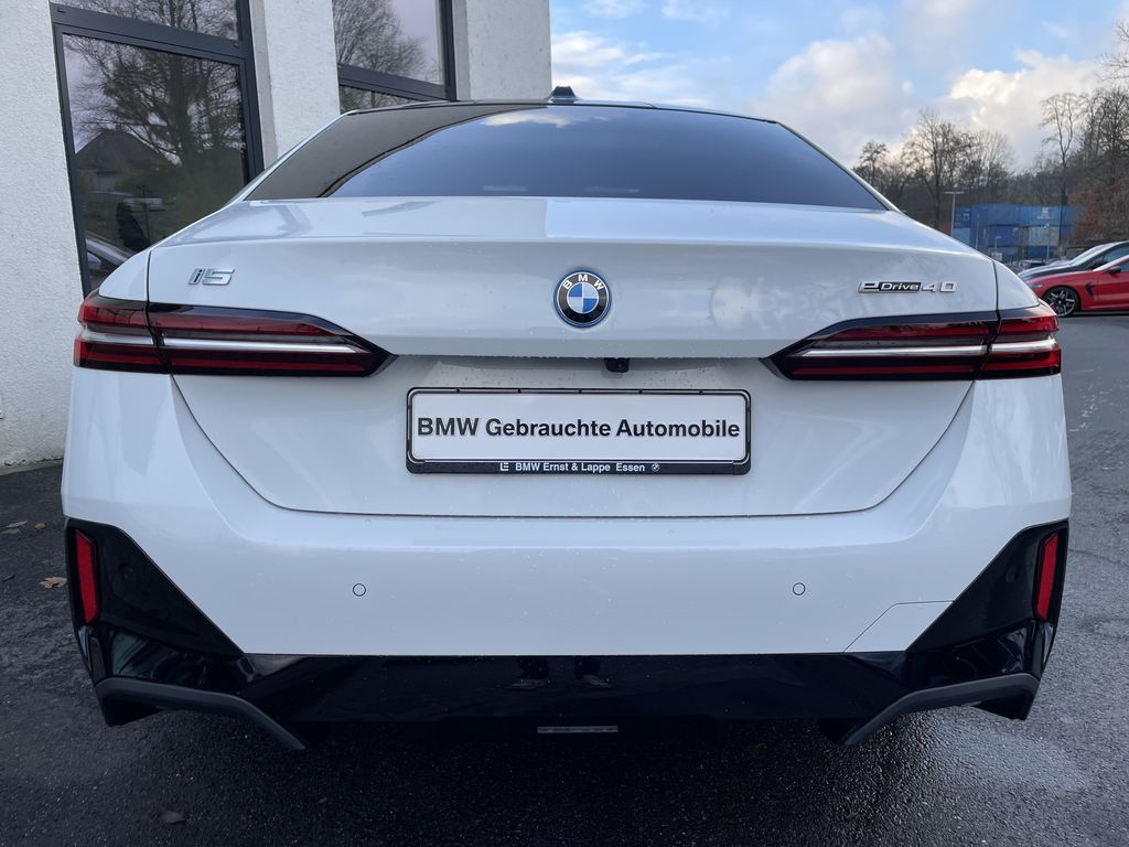 BMW i5 2024