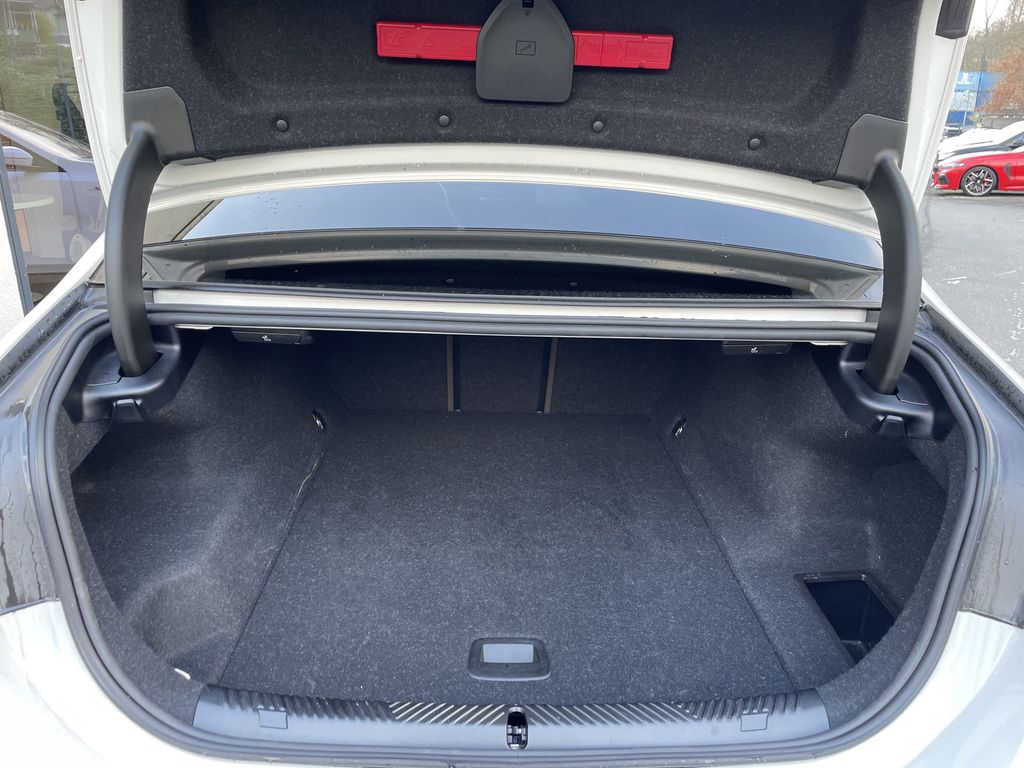 BMW i5 2024