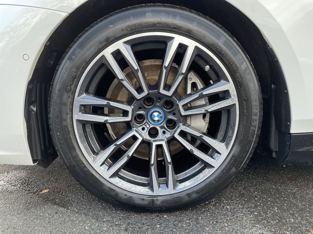 BMW i5 2024