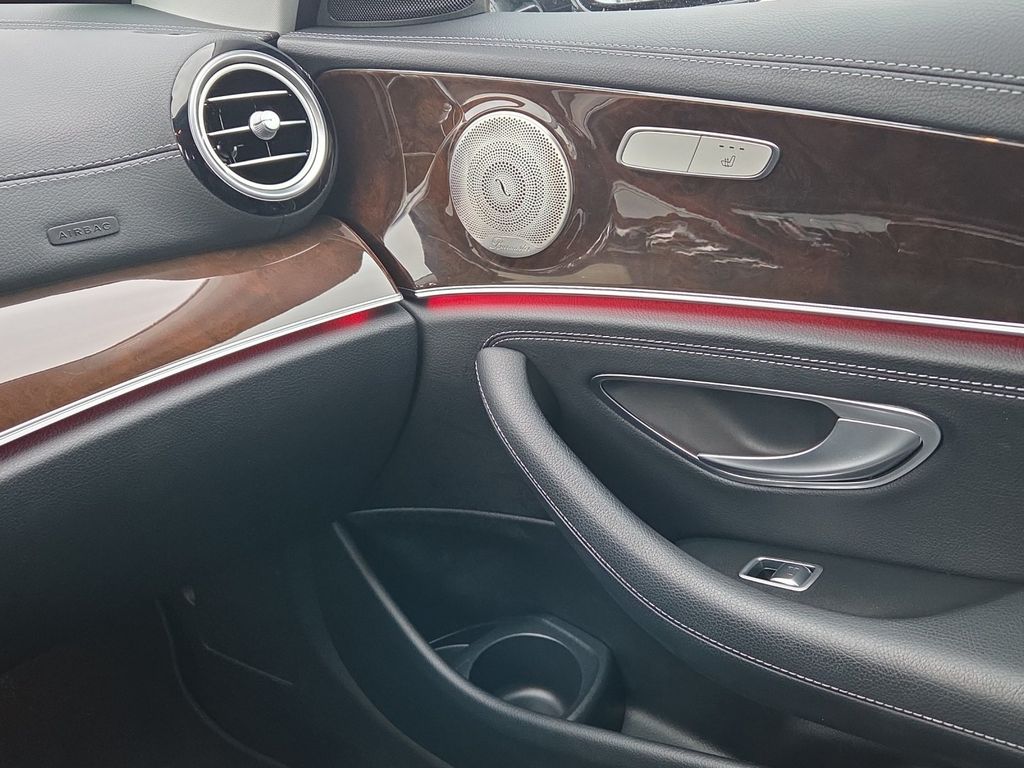 Mercedes-Benz E 300 2021