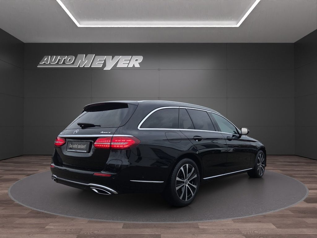 Mercedes-Benz E 300 2021