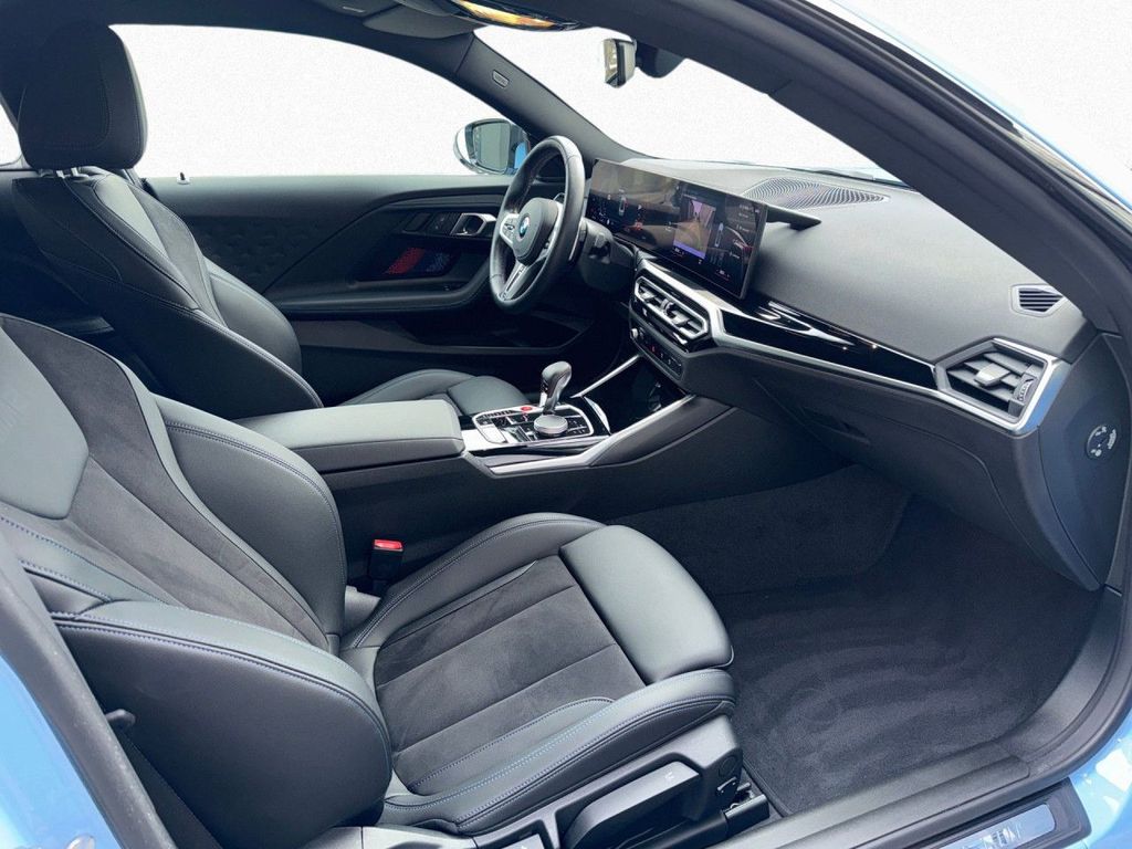 BMW M2 2025