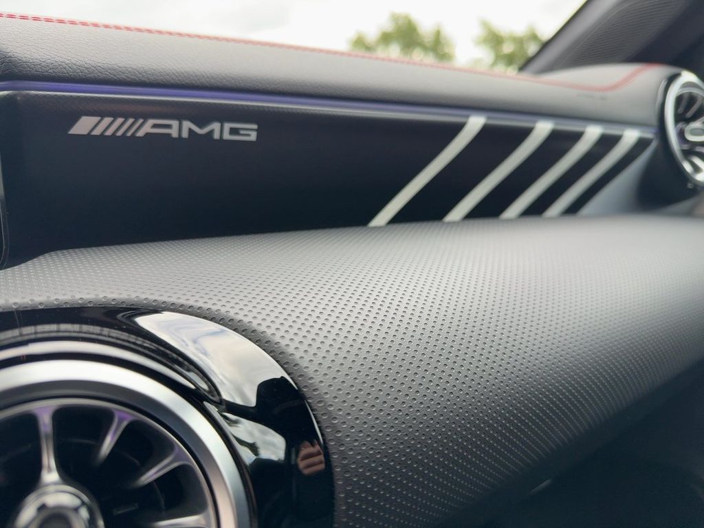 Mercedes-Benz CLA 35 AMG 2022