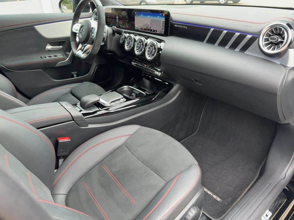 Mercedes-Benz CLA 35 AMG 2022