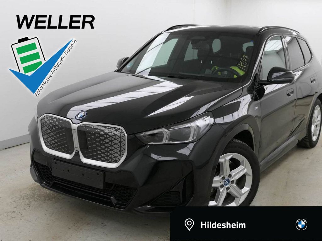 BMW iX1 2024