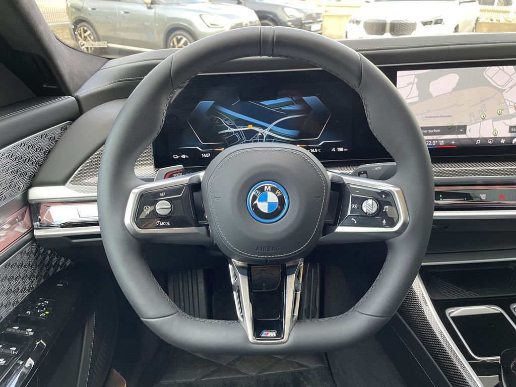 BMW i7 2024