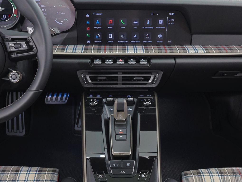 Porsche 992 2025