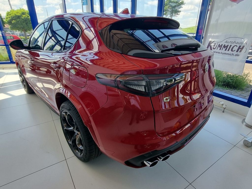Alfa Romeo Stelvio 2023